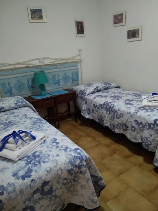 Gollai House Apartment Orosei Bagian luar foto