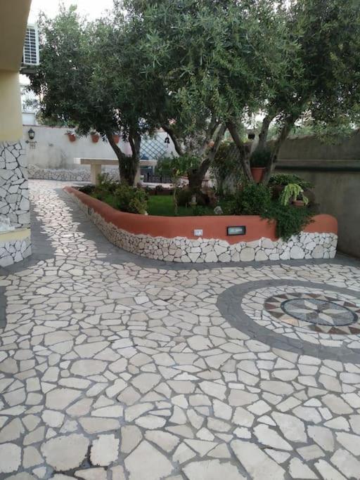 Gollai House Apartment Orosei Bagian luar foto