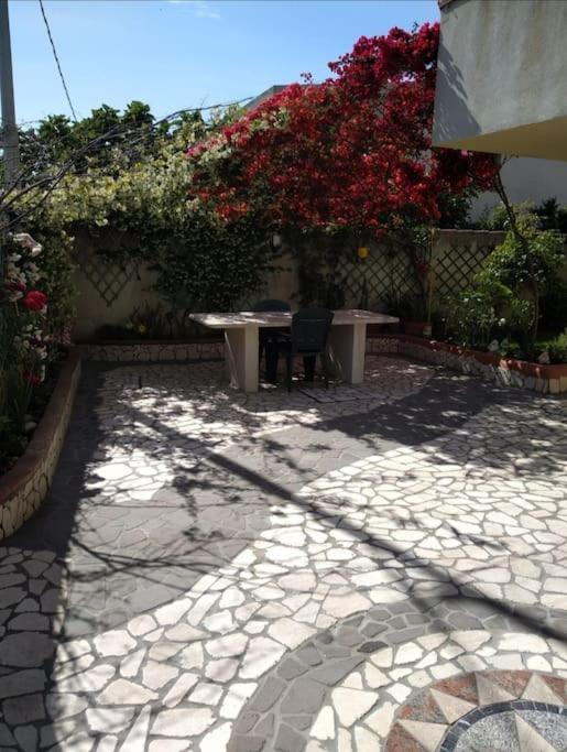 Gollai House Apartment Orosei Bagian luar foto